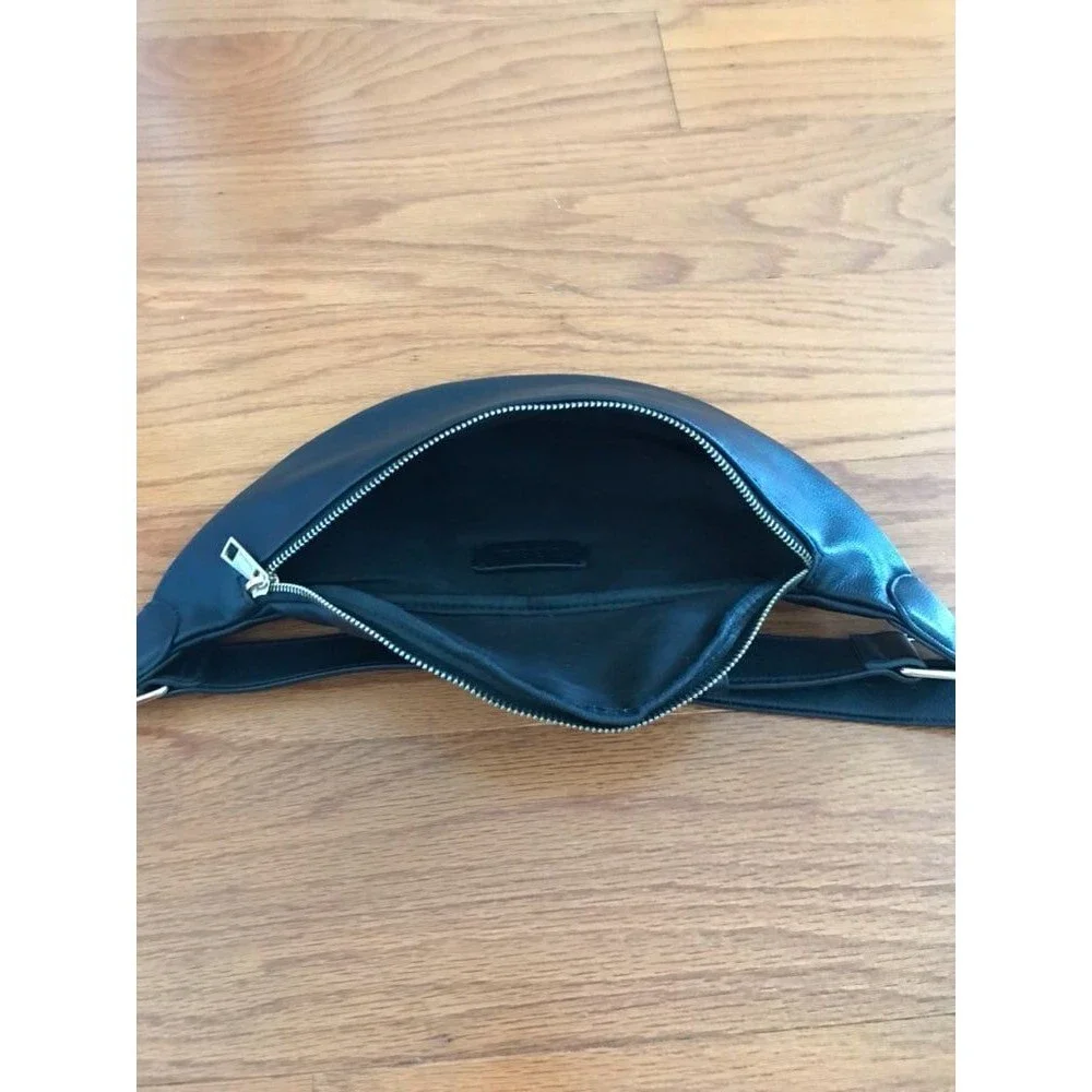 Black Fanny Pack